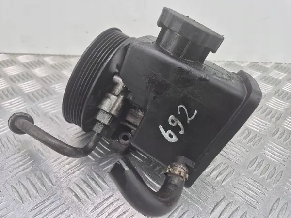 Servostyrningspump Mercedes-Benz C200 CDI W204 image 2