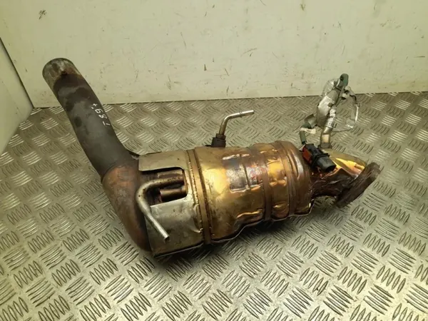 Ford OEM L1M3-5E213-PG begagnad katalysator image 2
