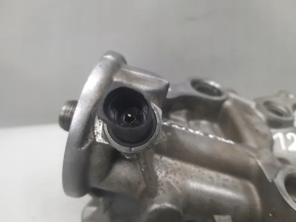Ölfilterbasis OEM 06B115417F für VW Audi 2.0L image 5