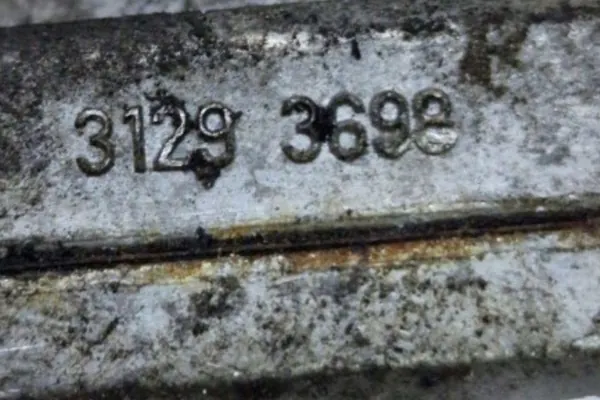 Carcasa del termostato VOLVO XC60 2.4L Diesel 2010 image 6