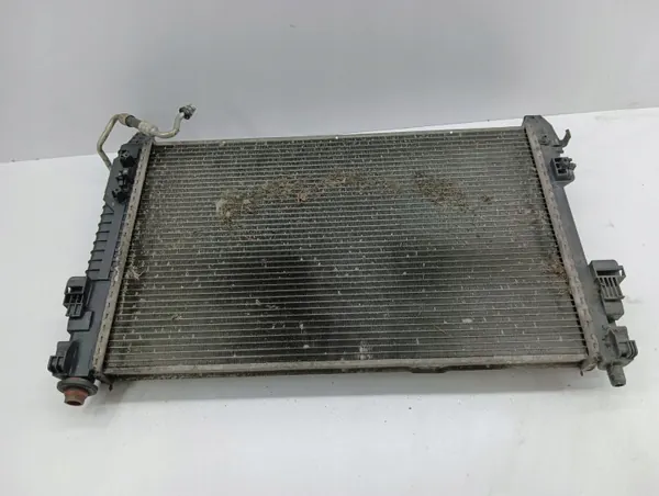 Radiateur d'eau OEM A1695000403 pour Mercedes-Benz B image 4