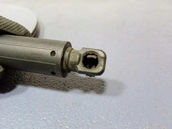 MERCEDES GLS X167 Takaluukun Aktuaattori A1679800764 image 4