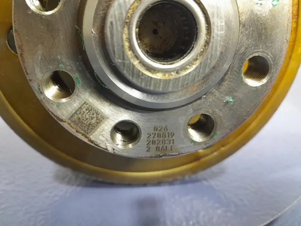 VW TIGUAN II 2.0 TFSI Vevstake 06L105101F image 8