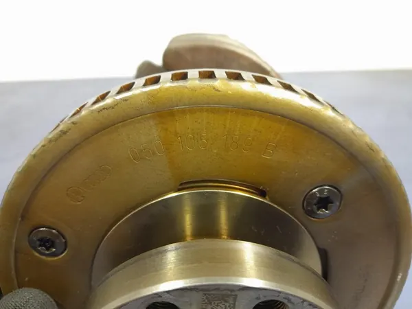 VW TIGUAN II 2.0 TFSI Vevstake 06L105101F image 9