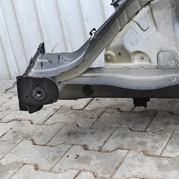 Longarina Dianteira Esquerda OEM 64500-BE930 - Usado image 4