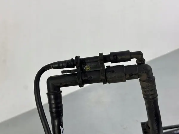 Manguera AdBlue Audi OEM 4G0131963D - Usado image 8