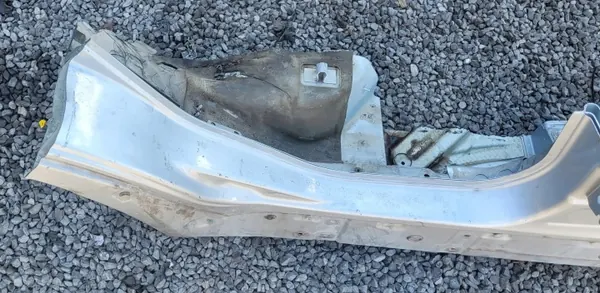 Rechter Schnittschweller OEM BMW X3 E83 354 Titansilber image 5