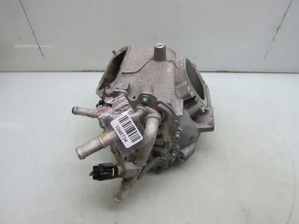 Mazda Brandstofkoeler OEM HF01-13565B - Gebruikt image 4