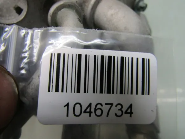 Mazda Brandstofkoeler OEM HF01-13565B - Gebruikt image 8