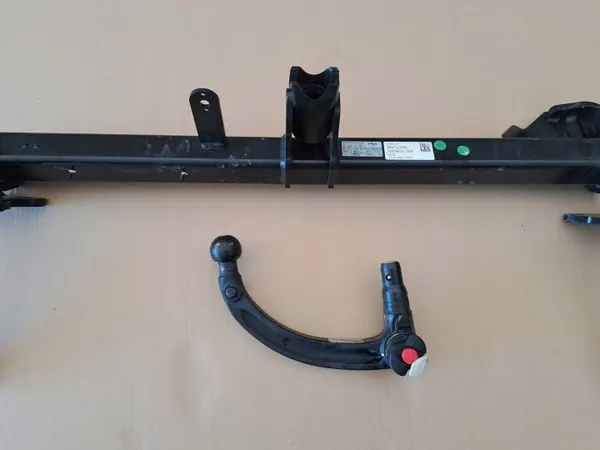 Crochet de remorquage OEM 9837323080 Peugeot 308 III image 3