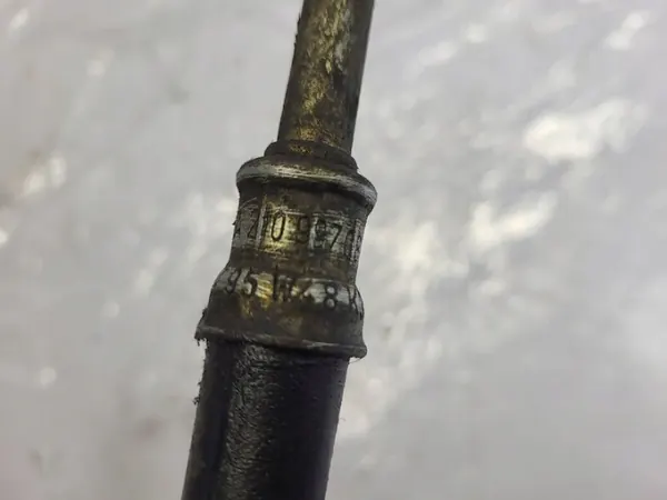 Mercedes Ohjausletku OEM 2104660481 image 9