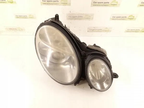 Mercedes-Benz E W211 2006 Rechter Koplamp image 2