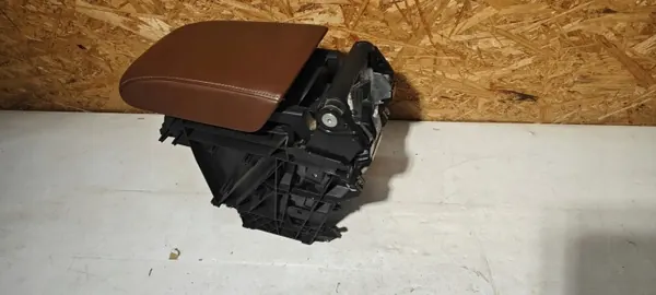 OEM 5G0864207A Läderarmstöd för VW Golf 7 image 3