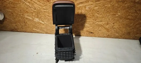 OEM 5G0864207A Läderarmstöd för VW Golf 7 image 6