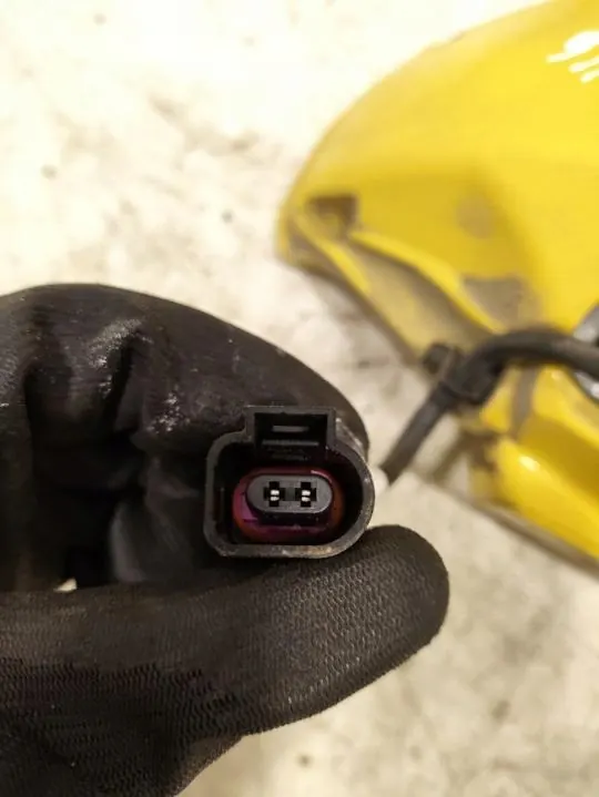 Porsche Taycan Etu Vasemman Jarrusatula 2021 OEM image 8