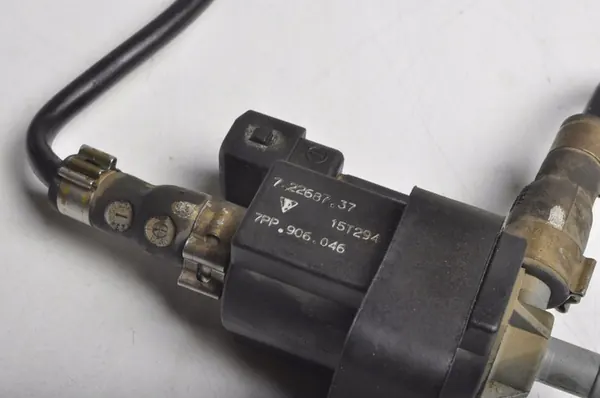 Válvula de vácuo Porsche Macan 3.6 7PP906046 image 2