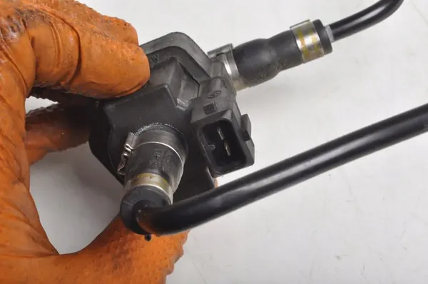 Válvula de vácuo Porsche Macan 3.6 7PP906046 image 6