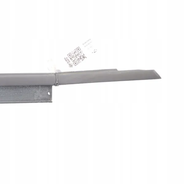 Audi A3 8V Ovi-ikkunatiiviste OEM 8V4837478 Oikea Taka image 5