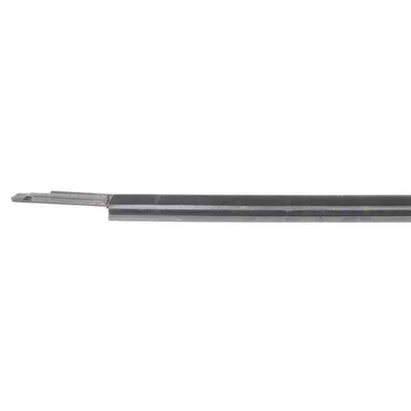 Audi A3 8V Ovi-ikkunatiiviste OEM 8V4837478 Oikea Taka image 9