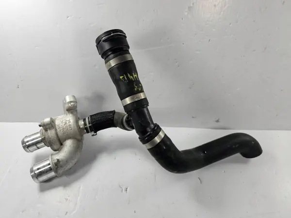 Ford Kuga MK3 Termostaatin Kotelo OEM LX6E-8A587-AC image 2