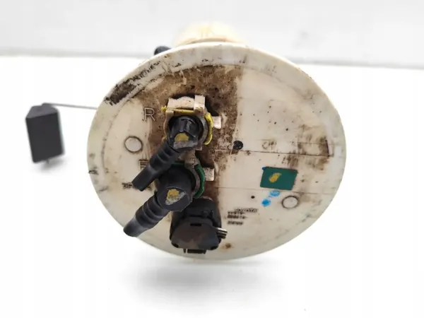 Pompe à carburant Toyota Hilux Vigo OEM 77010-0K011 image 5