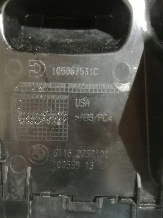 BMW X5 F15 console armsteun OEM 105069597C image 6