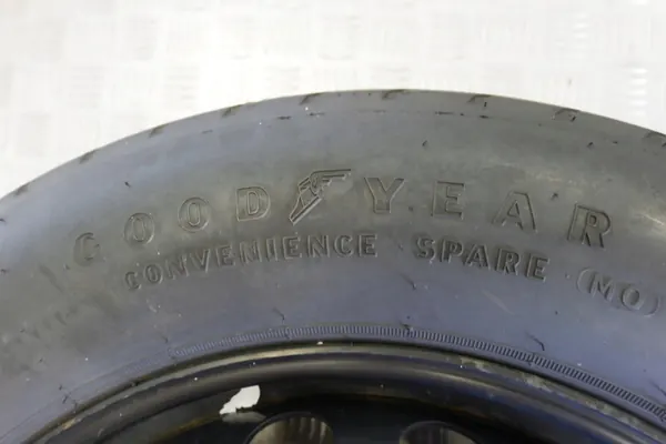 Varaupyörä OEM A1644000102 Mercedes-Benz M-Classille image 5