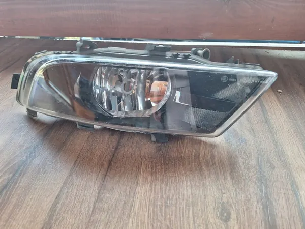 OEM 3T0941700C S-P Oikea sumuvalo Skoda Superb II:lle image 4