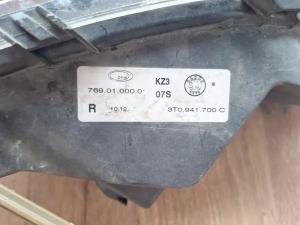 OEM 3T0941700C S-P Oikea sumuvalo Skoda Superb II:lle image 9