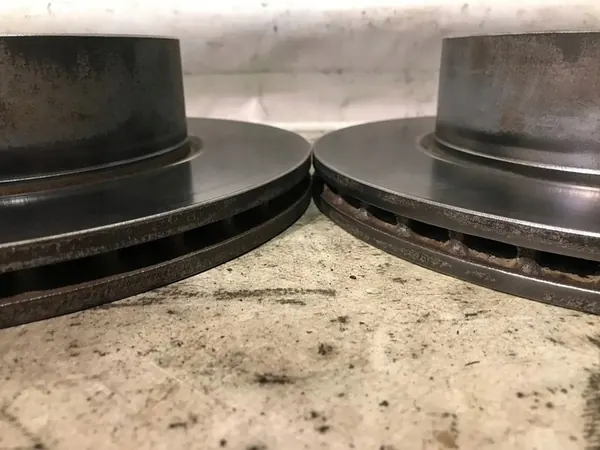 Discos de Freio Dianteiros BMW 1 F20 F21 2 F22 F23 OEM 6792215 image 5