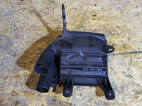 Boîtier de filtre à air Citroen C4 Picasso II 1.6 BlueHDI OEM image 6