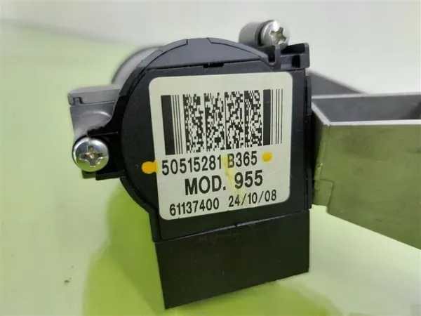 Rattstångsbrytare OEM 51847345 Alfa Romeo Mito image 4