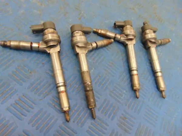 Jeu d'injecteurs diesel Opel Astra H 1.7CDTI OEM 0445110175 image 3