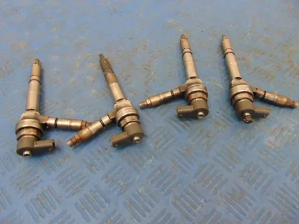 Jeu d'injecteurs diesel Opel Astra H 1.7CDTI OEM 0445110175 image 4