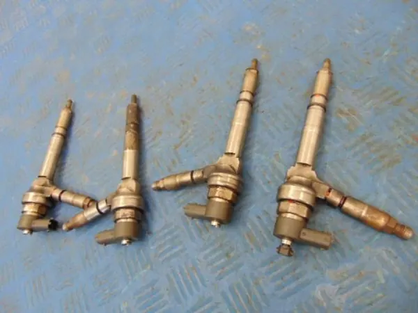 Jeu d'injecteurs diesel Opel Astra H 1.7CDTI OEM 0445110175 image 5