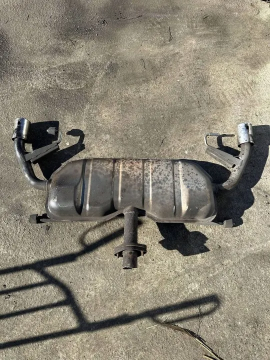 Mazda 6 SH01 Bakre avgasrör - Begagnad OEM image 2