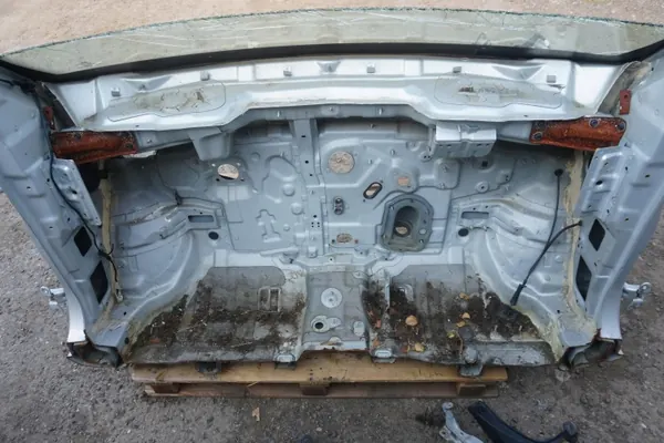 OEM 76133167786 Kia Sportage II Estribo Derecho image 6