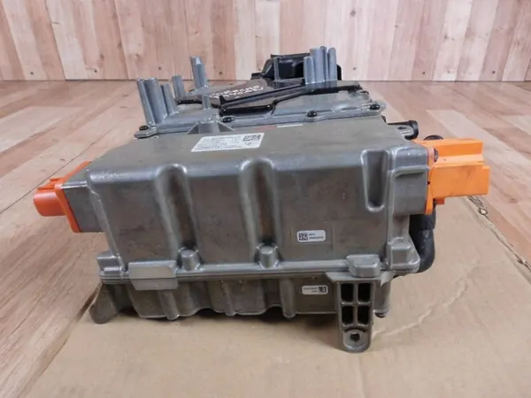 Inversor Porsche Taycan OEM 9J1959663BA - Usado image 6