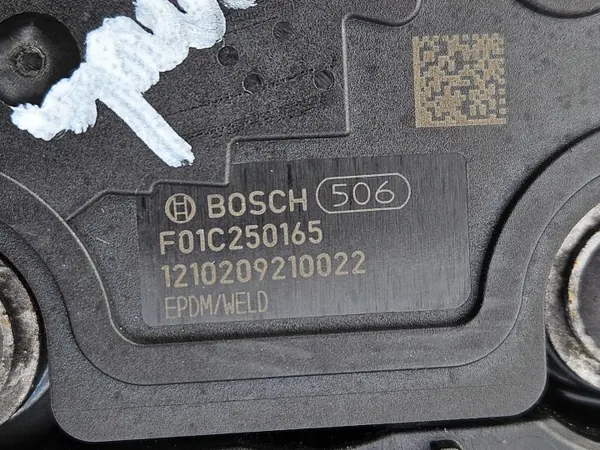 Tanque AdBlue usado OEM 31550-G4950 para Kia Ceed III image 10