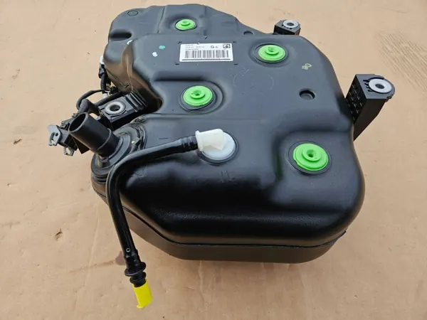 Tanque AdBlue usado OEM 31550-G4950 para Kia Ceed III image 5
