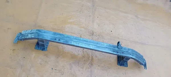 Mercedes-Benz A-sarjan Etupuskuri image 2