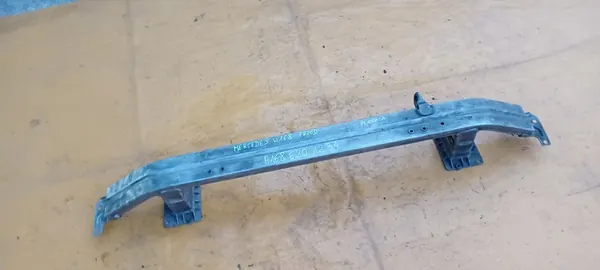 Mercedes-Benz A-sarjan Etupuskuri image 4