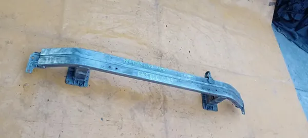 Mercedes-Benz A-sarjan Etupuskuri image 8