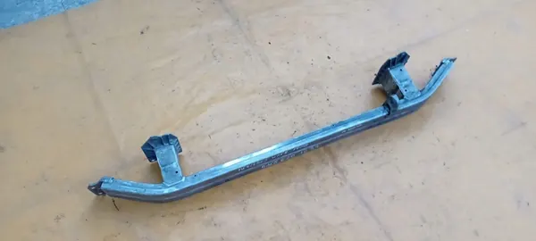 Mercedes-Benz A-sarjan Etupuskuri image 9