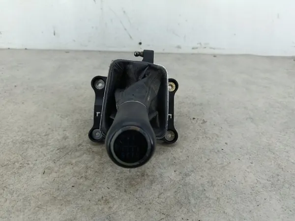 Versnellingspook Opel Zafira C 1.9 CDTI OEM 55351959 image 9