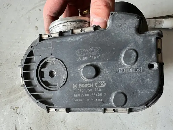 I30 III 1.0 Luftdrossel 35100-04610 image 2