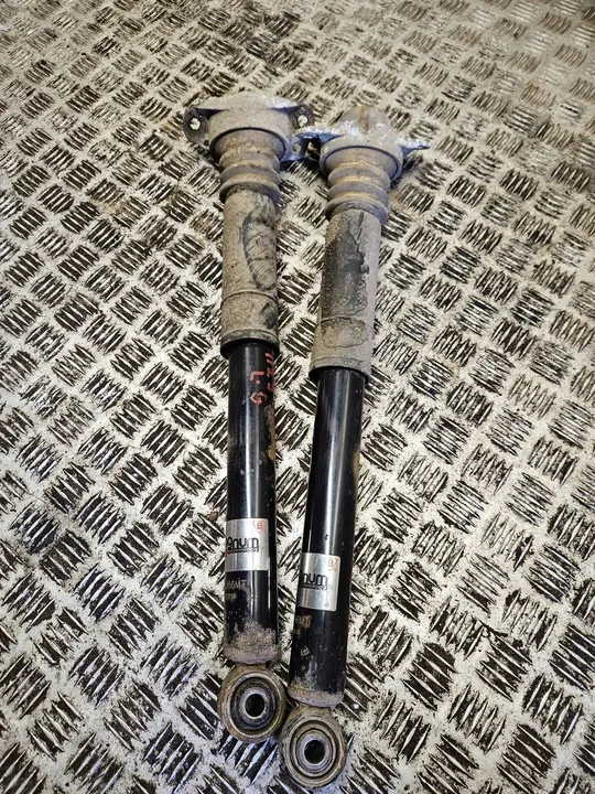 Bakre stötdämpare Skoda Octavia Mk2 (1Z) 2005 OEM AGW066MT image 2