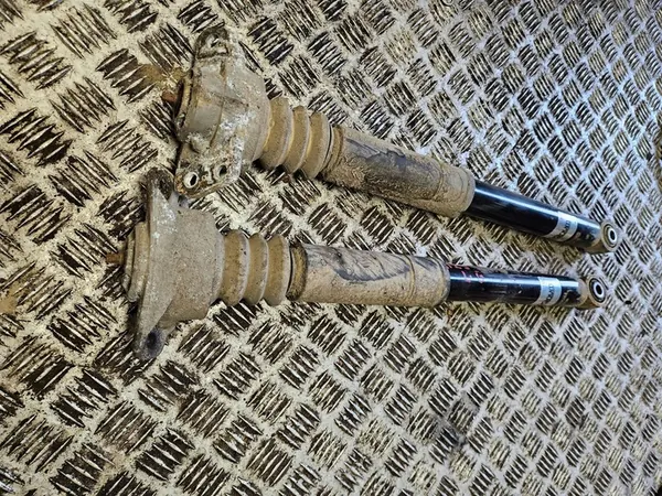 Bakre stötdämpare Skoda Octavia Mk2 (1Z) 2005 OEM AGW066MT image 5