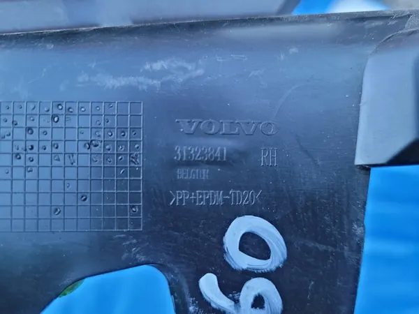 VOLVO S60 II V60 | Rechter Frontstoßstangenhalter 31323841 image 3