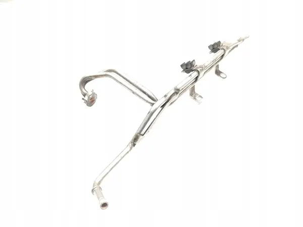 Seat Leon Polttoaineputki 1.2 TSI 2012 OEM 03F121497A image 5